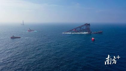 亚洲第一深水导管架"海基一号"海上安装就位